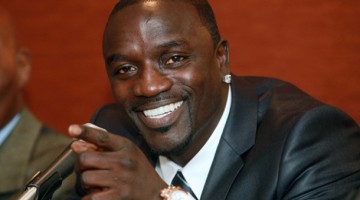 NandoLeaks New Music: Akon – Going Thru My Phone